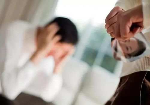 西安侦探社：抚养费给了之后还需要给学费吗